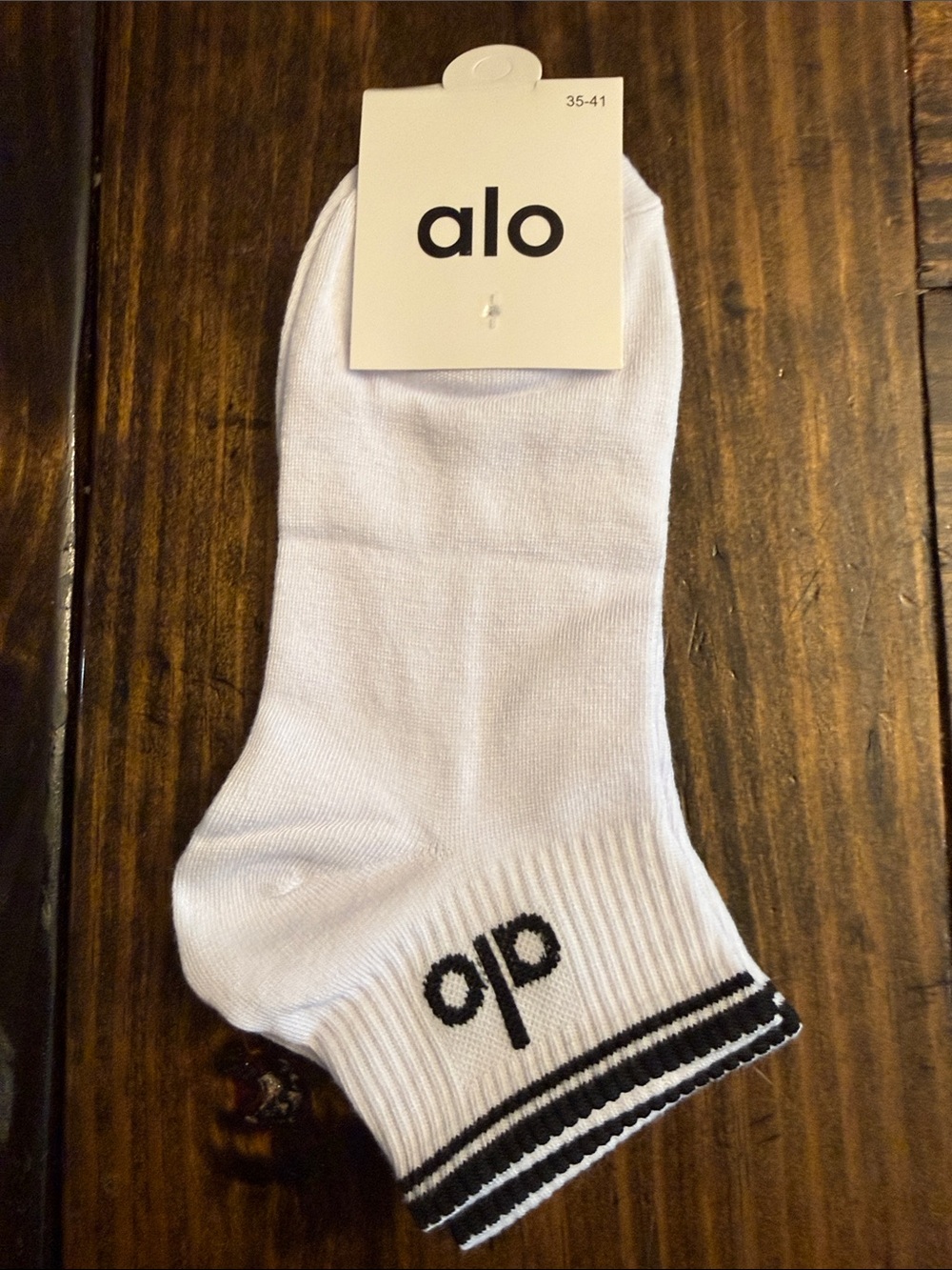 Alo Yoga Inspired White Low-Cut Athletic Socks w/Black Stripe Accent